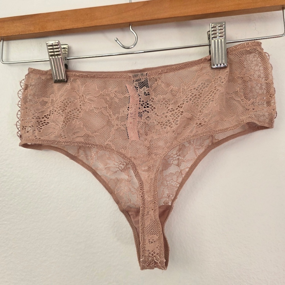 Victoria's Secret Very Sexy Mid-Rise Thong - XS - Picture 9 of 9